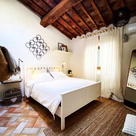 Bed And Breakfast La Bouganville 로시냐노 마리티모 외부 사진